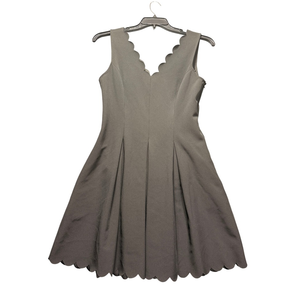 Banana Republic Scalloped Fit & Flare Dress Women 8 Black Sleeveless V-Neck Mini
